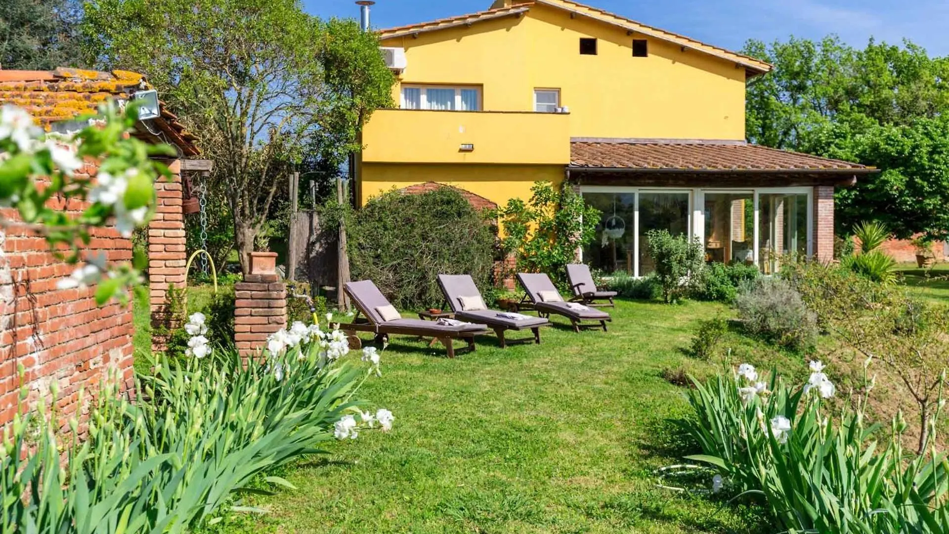Villa Lorena, A Vintage Home With Indoor Pool Capannori